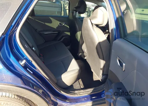 2025 Kia K4 Lxs из США, поврежденный, VIN 3KPFT4DE9SE212243